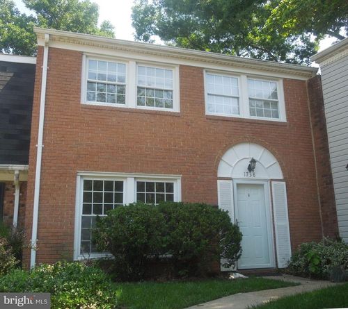 1738 Farmington Ct, CROFTON, MD, 21114-2307 | Card Image