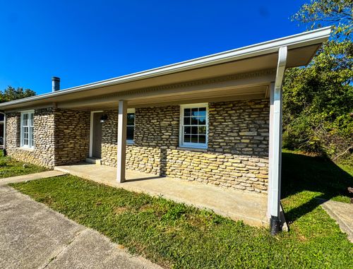 46 Meadowbrook Dr, Frankfort, KY, 40601-9027 | Card Image