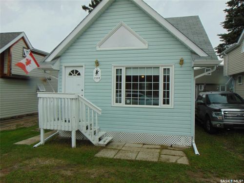 1558 Eagle Street, Prince Albert National Park, SK, S0J0N0 | Card Image
