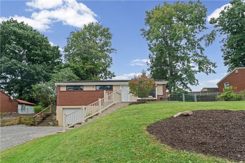 3511 W Stag Dr, Gibsonia, PA, 15044-7903 | Card Image