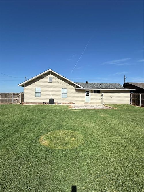 529 S Marion Ave, Hinton, OK, 73047-9220 | Card Image