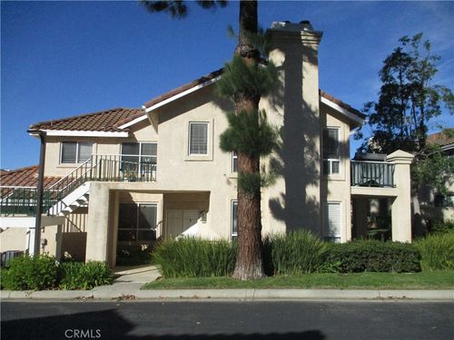 apt-a-272 Fieldstone Way, Simi Valley, CA, 93065-6768 | Card Image