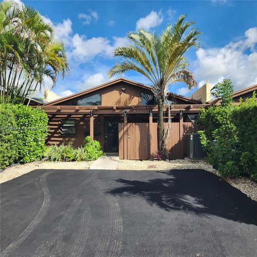 11316 Sw 114th Circle Ter, Miami, FL, 33176-3868 | Card Image