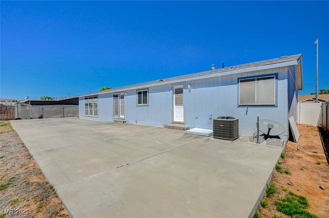 235 Tres Lobos St, House other with 3 bedrooms, 2 bathrooms and null parking in Overton NV | Image 42