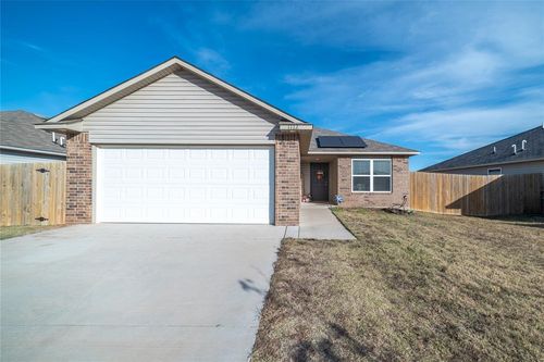 1112 S Appaloosa Ln, Mustang, OK, 73064-4639 | Card Image