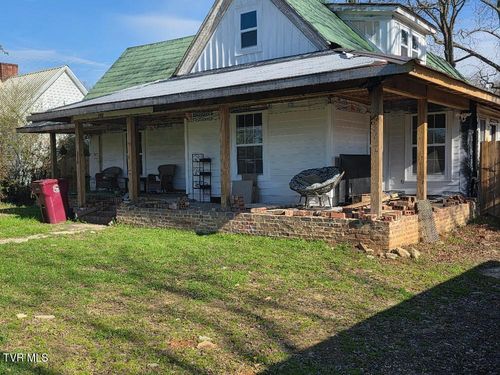 110 E Pine St, Johnson City, TN, 37601-6822 | Card Image