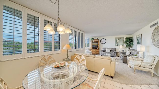 APT-204 - 6266 Midnight Pass Rd, Condo with 2 bedrooms, 2 bathrooms and null parking in SARASOTA FL | Image 7