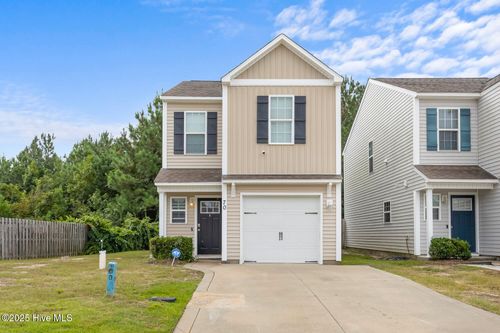70 Thornbury Dr, Rocky Point, NC, 28457-9452 | Card Image