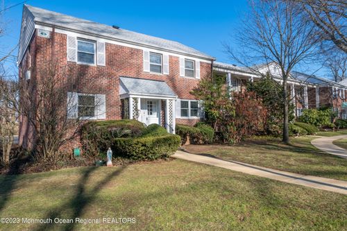 19 Manor Dr, Red Bank, NJ, 07701-2469 | Card Image