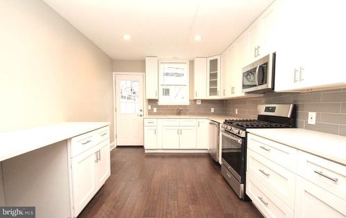 1271 S 24th St, PHILADELPHIA, PA, 19146-4127 | Card Image