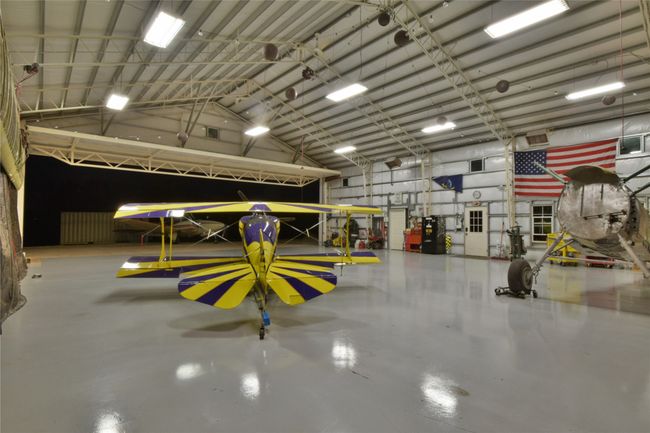 Airplane Hangar | Image 35