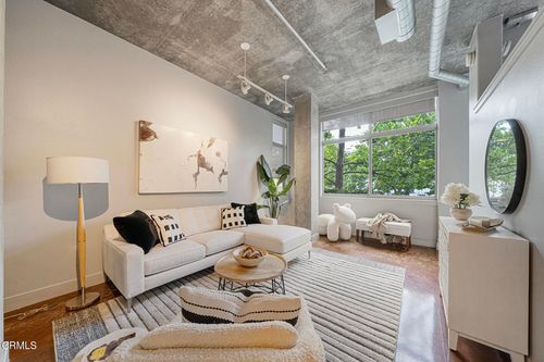 124-840 E Green St, Pasadena, CA, 91101 | Card Image