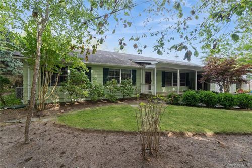 2190 Stars Rd, East Marion, NY, 11939-1172 | Card Image