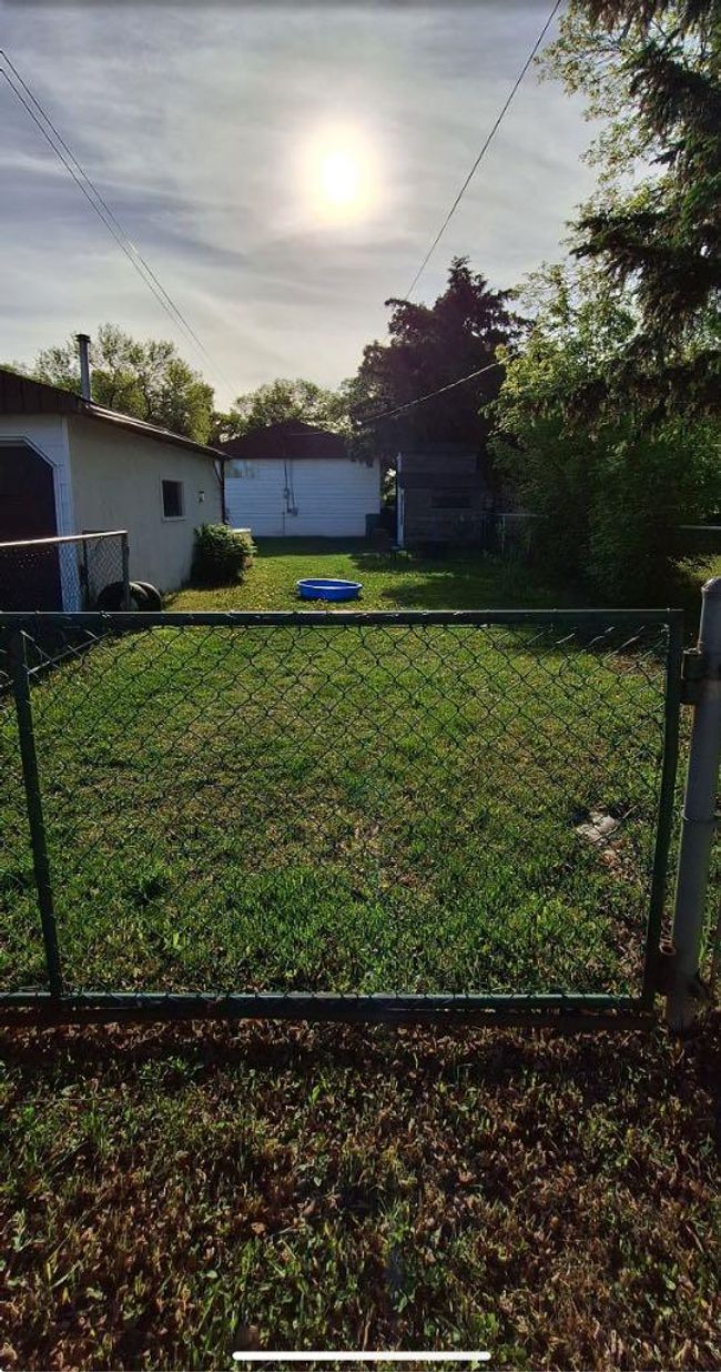 5214 45 St, House other with 3 bedrooms, 2 bathrooms and 4 parking in Camrose AB | Image 19