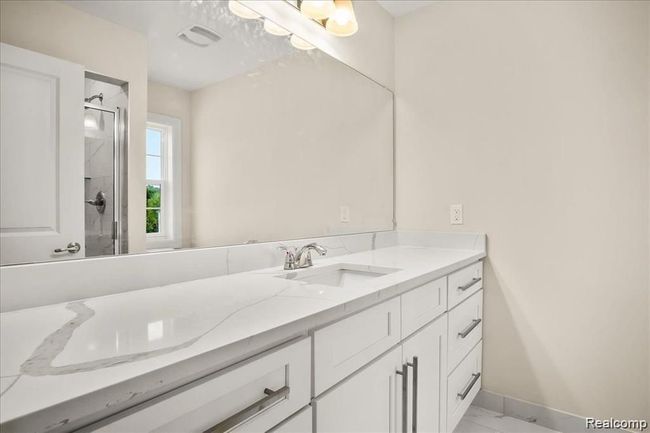 53612 Springdale St, Condo with 2 bedrooms, 3 bathrooms and null parking in Macomb MI | Image 19