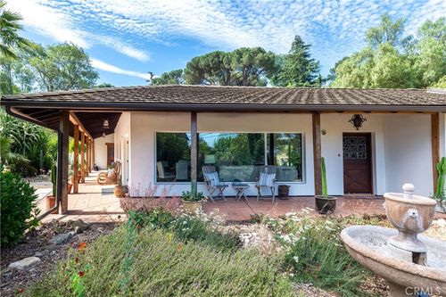 2 Chuckwagon Rd, Rolling Hills, CA, 90274-5277 | Card Image