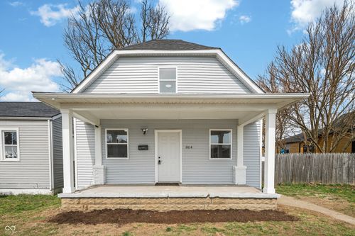 804 W Laurel St, Seymour, IN, 47274-2842 | Card Image