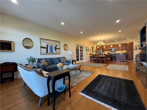 ph5-30 Beekman St, Beacon, NY, 12508-2524 | Card Image