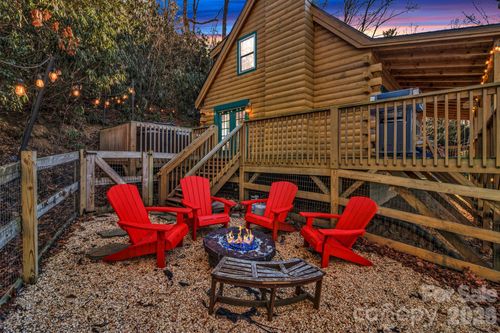 45 Ginger Ln, Waynesville, NC, 28785-9522 | Card Image