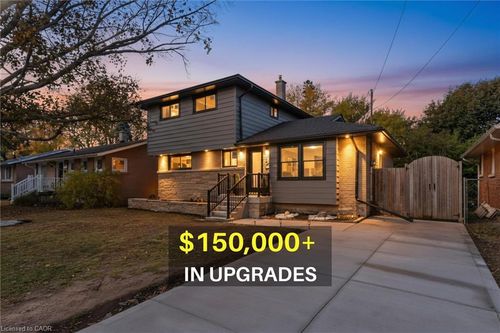 39 Grandfield St, Hamilton, ON, L8T2H1 | Card Image