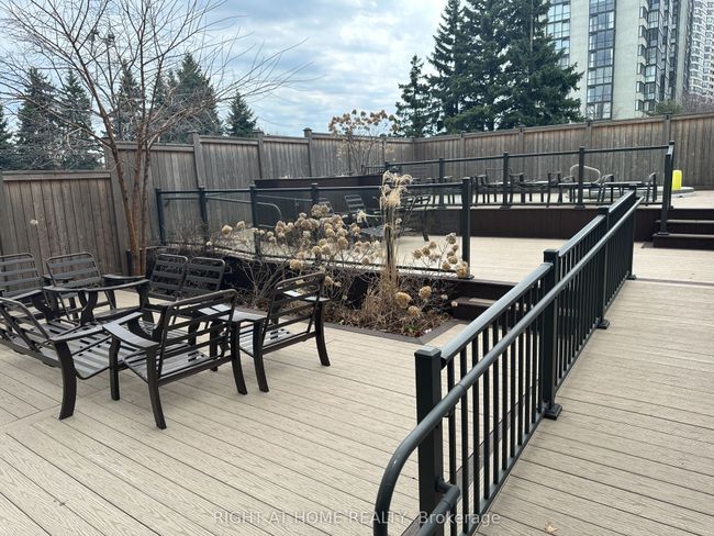 1406 - 300 Webb Dr, Condo with 3 bedrooms, 2 bathrooms and 1 parking in Mississauga ON | Image 38