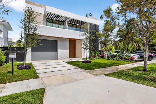 609 Sw 24th Rd, Miami, FL, 33129-1952 | Card Image