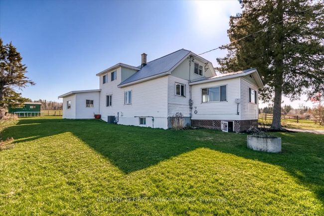 88 Sutcliffe Rd, Home with 3 bedrooms, 2 bathrooms and 8 parking in Markstay Warren ON | Image 5