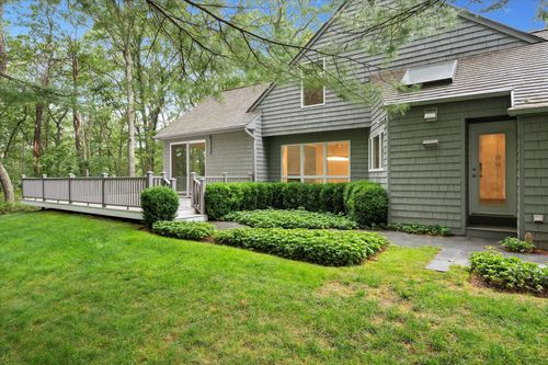 44 Huckleberry Ln, East Hampton, NY, 11937-2830 | Card Image