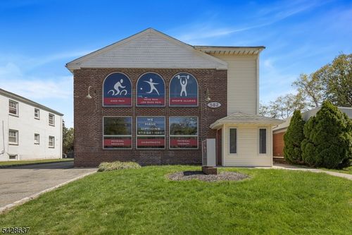 582 Franklin Ave, Nutley, NJ, 07110-1253 | Card Image