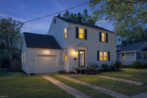 325 Forrest Ave, Norfolk, VA, 23505-1122 | Card Image