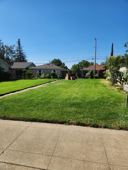 514 Forrest Ave, Lodi, CA, 95240-1022 | Card Image
