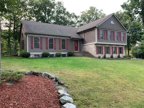 15 Club Ln, Rock Hill, NY, 12775-6402 | Card Image