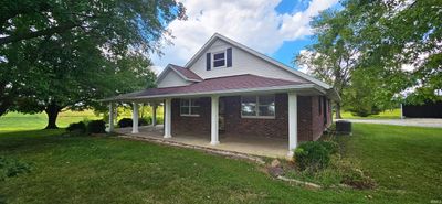 12476 E 500 Road, House other with 4 bedrooms, 2 bathrooms and null parking in Mount Carmel IL | Image 1