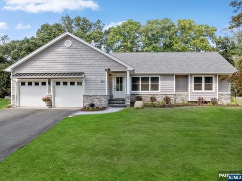 562 Baylor Ave, River Vale, NJ, 07675-5925 | Card Image