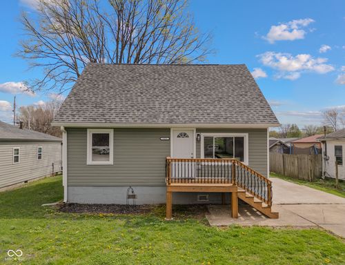 523 Fairview Dr, Columbus, IN, 47201-7413 | Card Image