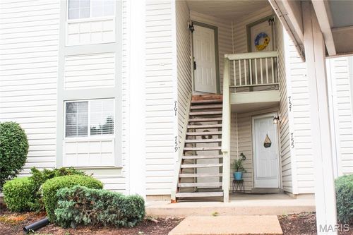 5-761 Sugar Glen Dr, Saint Peters, MO, 63376-7465 | Card Image