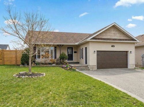 116 Mclachlin St S, Arnprior, ON, K7S3Y5 | Card Image