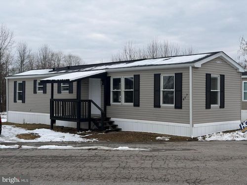 867 Aspen Ave, Spring City, PA, 19475-1531 | Card Image