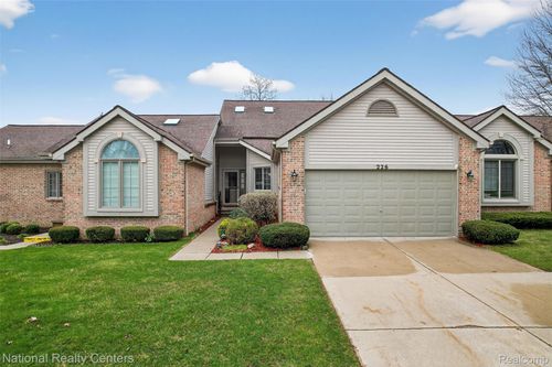 226 Sisu Knoll Dr, Brighton, MI, 48116-2446 | Card Image
