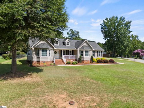6 Brendle Dr, Simpsonville, SC, 29681-3857 | Card Image