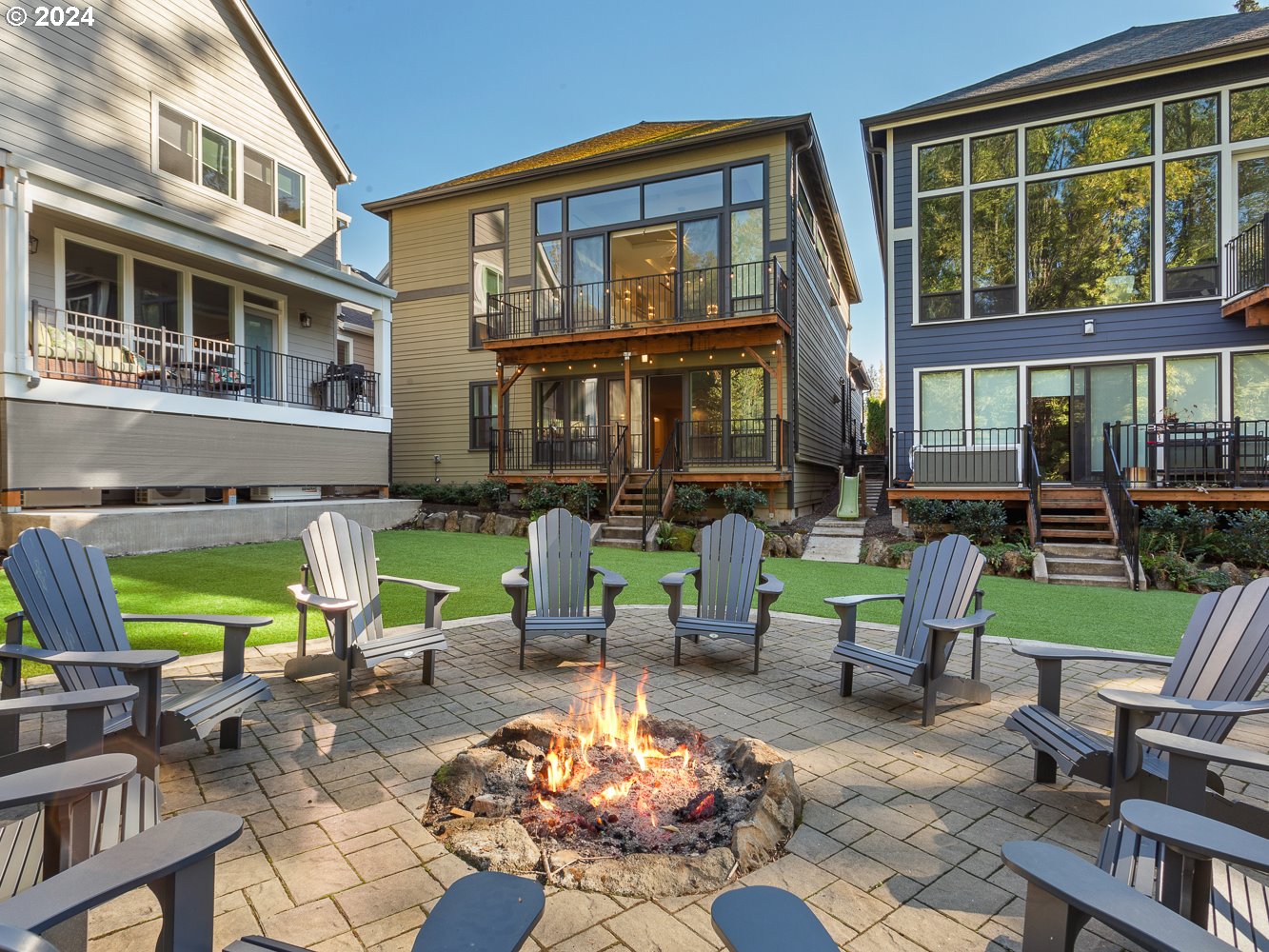 Carmina Ln, Beaverton, OR 97005