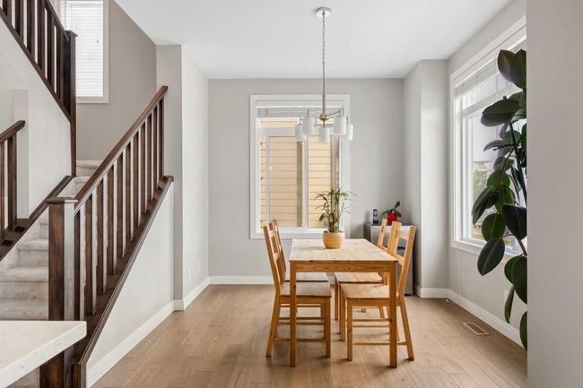 831 85 St Sw, Home with 4 bedrooms, 3 bathrooms and 2 parking in Calgary AB | Image 10