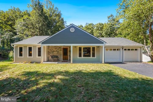 10411 Adel Rd, OAKTON, VA, 22124-1603 | Card Image