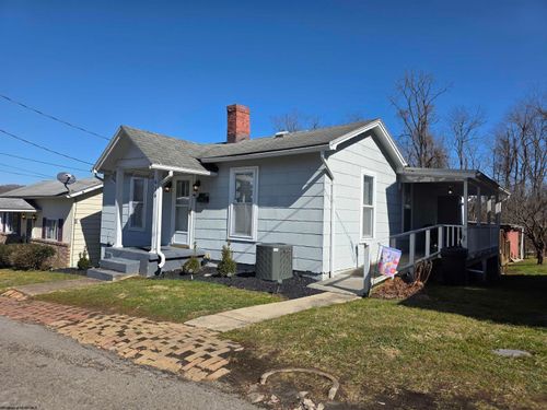 616 Maple St, Shinnston, WV, 26431-1219 | Card Image