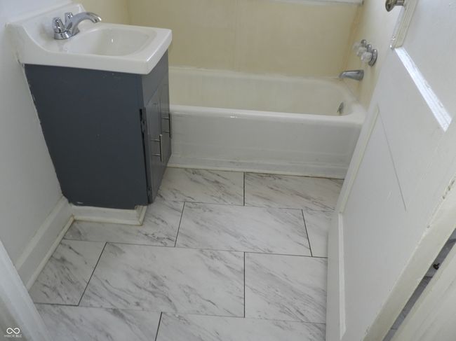 1305 W 36 Th St, Home with 0 bedrooms, 0 bathrooms and null parking in Indianapolis IN | Image 24