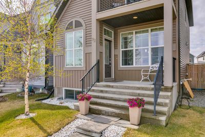 92 Auburn Crest Pk Se, House detached with 3 bedrooms, 2 bathrooms and 4 parking in Calgary AB | Image 2