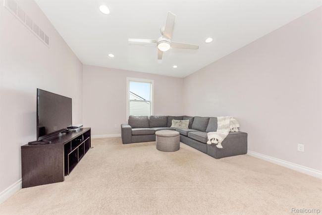 8354 Crab Apple Trl, House other with 4 bedrooms, 3 bathrooms and null parking in Dexter MI | Image 34