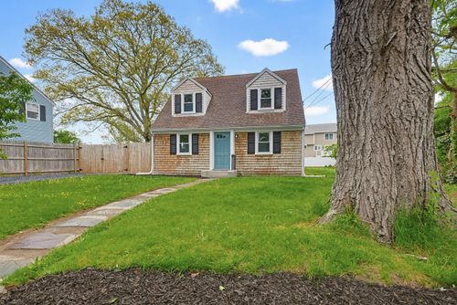 24 Otis Road, Hyannis, MA, 02601 | Card Image