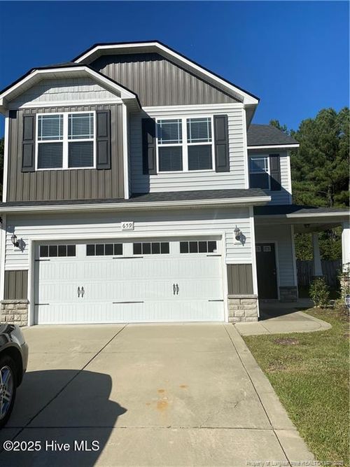659 Roanoke Dr, Raeford, NC, 28376-5201 | Card Image