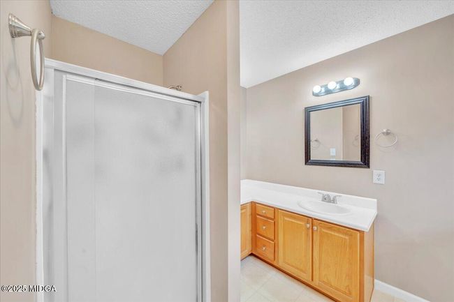 19 - Primary Bath | Image 19